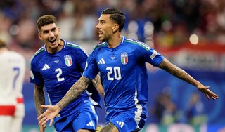 Maglietta Uomo Italia Forza Azzurri - T-Shirt Fan Calcio 100% Cotone - Designer Per Mondiali Ed Europei - Colore Nero Taglia XXL