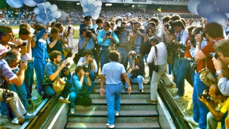 Gazzetta Dello Sport Du 29 Mai 1984 – Maradona Au Napoli – Barcelone – Zico – Roma