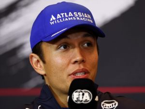 albon svela lo scenario possibile con la nuova regola del gp di monaco caos totale al primo giro