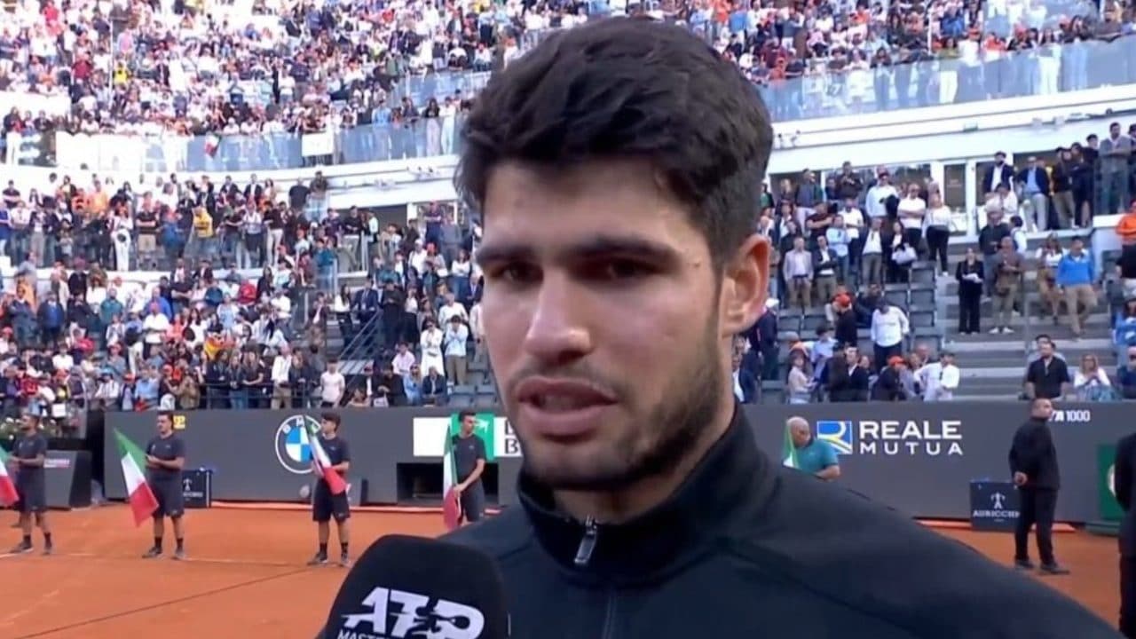 Il primo pensiero di Alcaraz dopo la vittoria è un messaggio stupendo per Sinner: oltre la rivalità