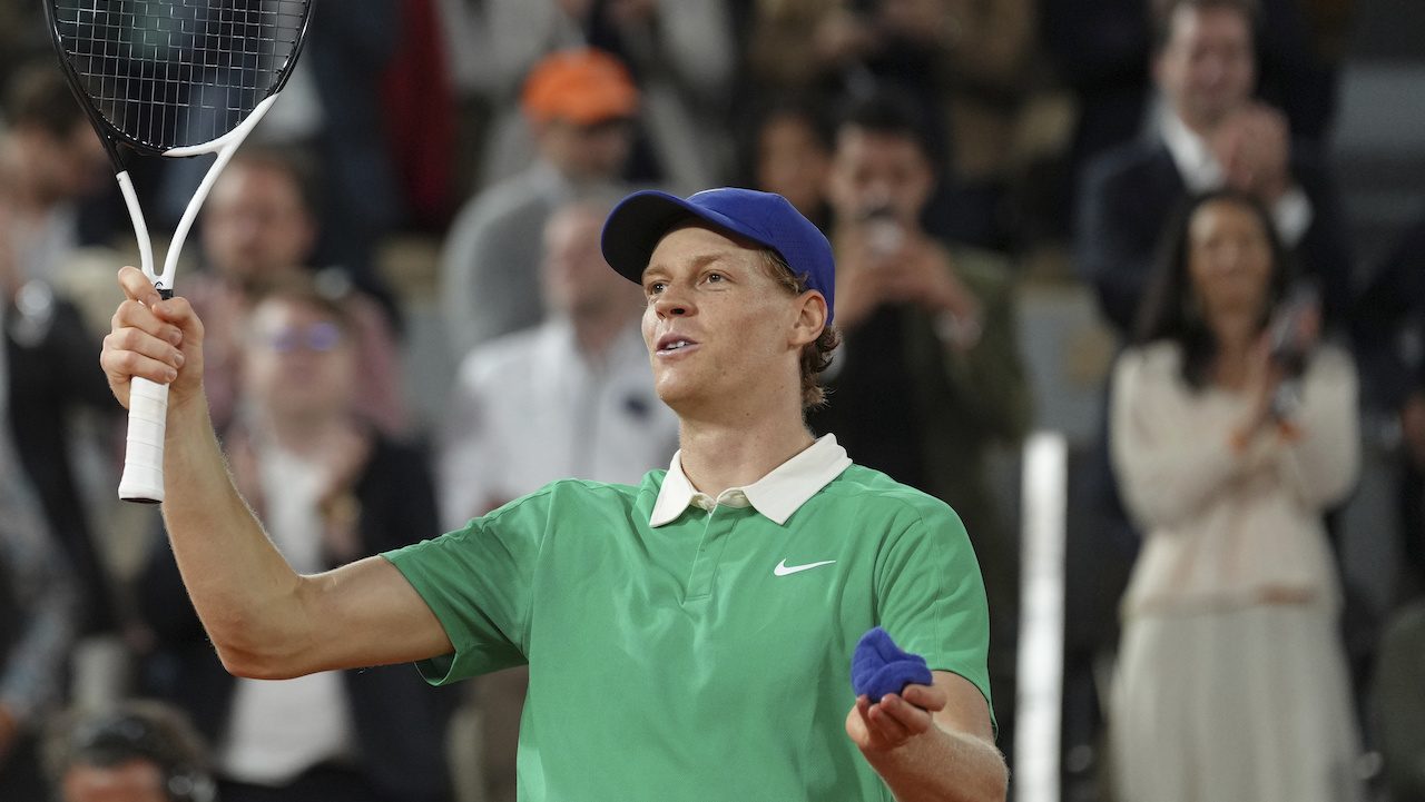 a che ora gioca sinner oggi al roland garros
