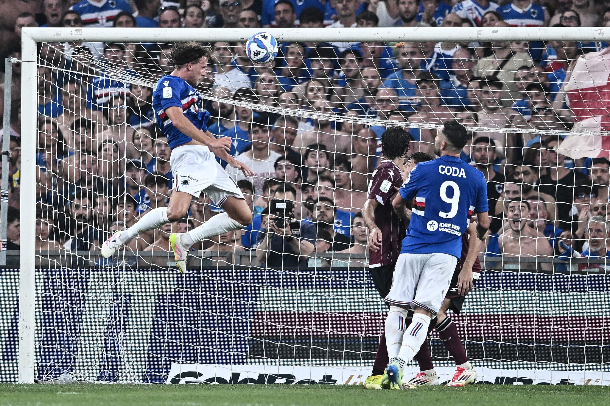 Il gol del vantaggio messo a segno dalla Sampdoria.
