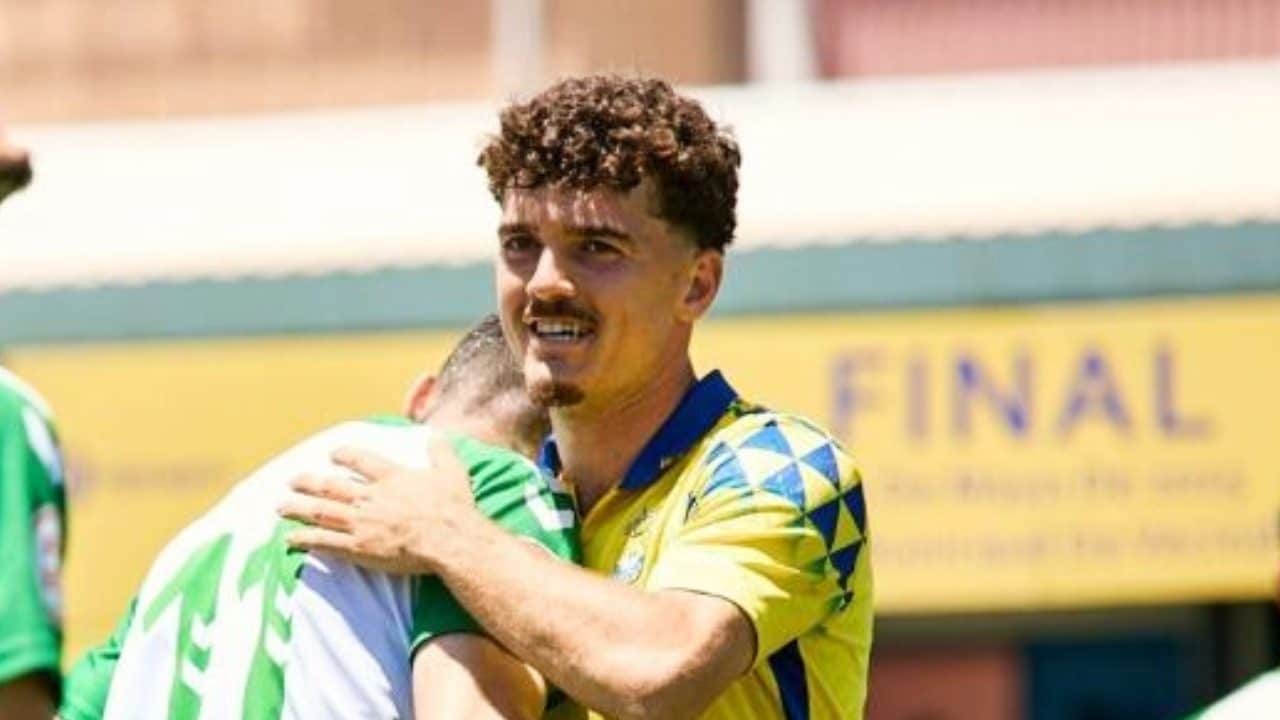 Zeben Ramos muore a 23 anni dopo essere stato investito da un'auto: calcio spagnolo in lutto