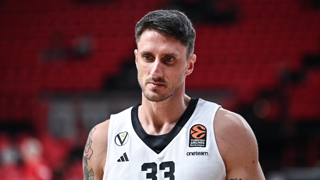 Achille Polonara ha la leucemia, l'annuncio shock della Virtus: nel 2023 era guarito dal tumore