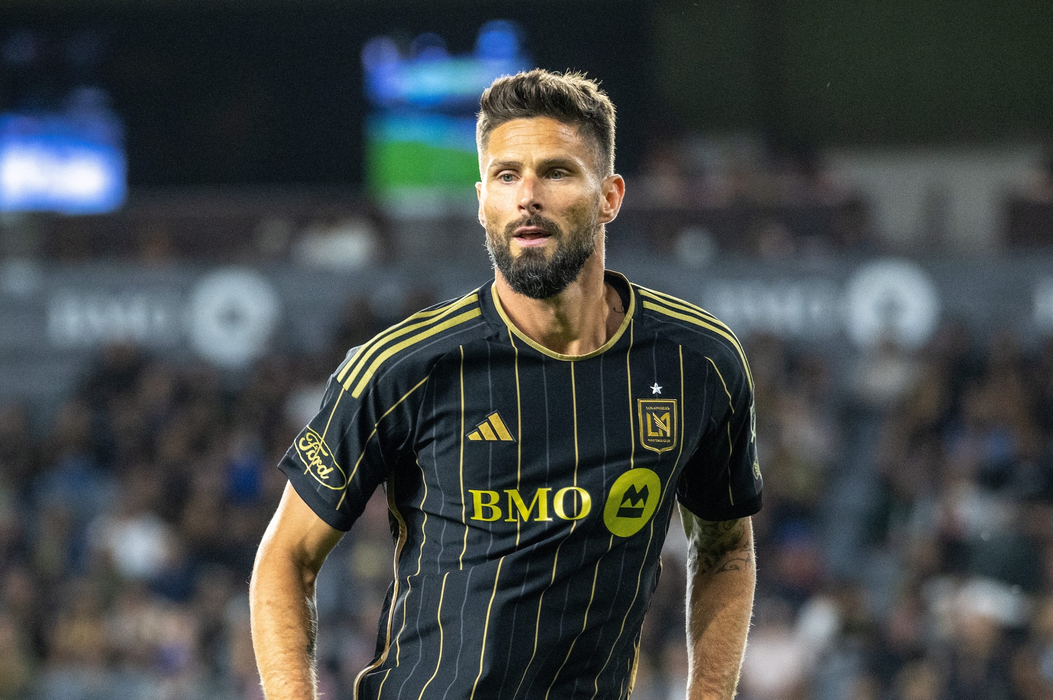Olivier Giroud torna in Francia, a 38 anni giocherà l'Europa League: ha firmato con il Lille