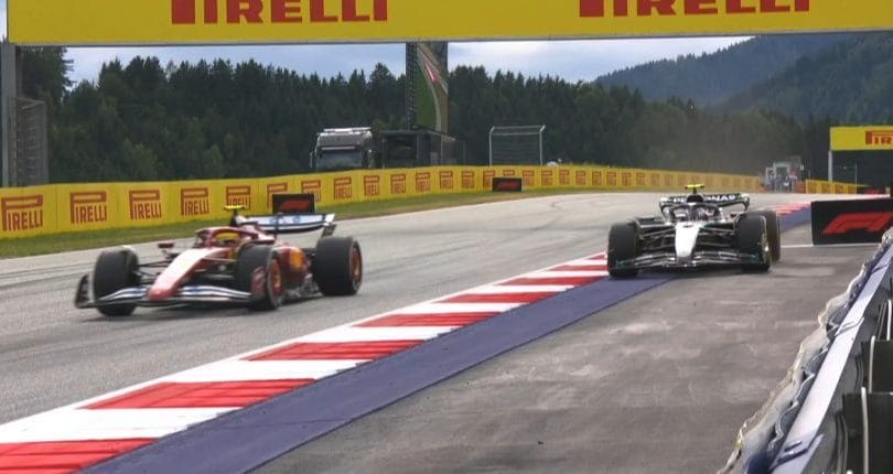 La decisione dei commissari sull'impeding di Hamilton ad Antonelli in Austria: "Piccolo errore"