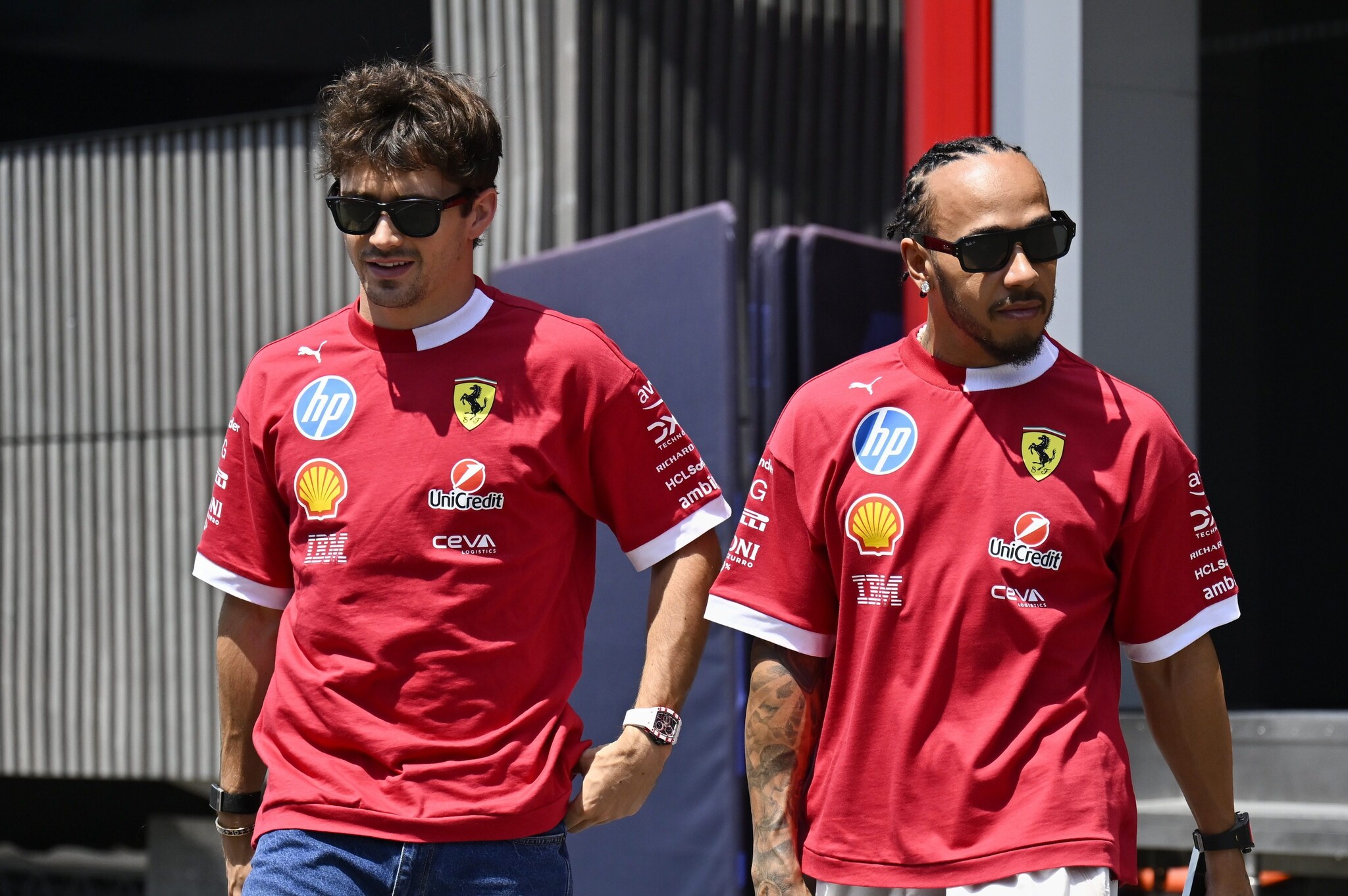 Charles Leclerc e Lewis Hamilton giovedì al circuito di Spielberg in Austria