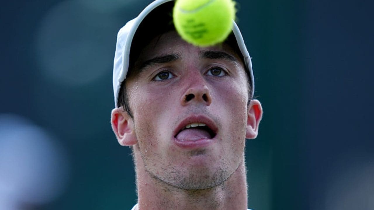 Oliver Tarvet giocherà Wimbledon da numero 719, ma perderà una valanga di soldi a causa di una regola