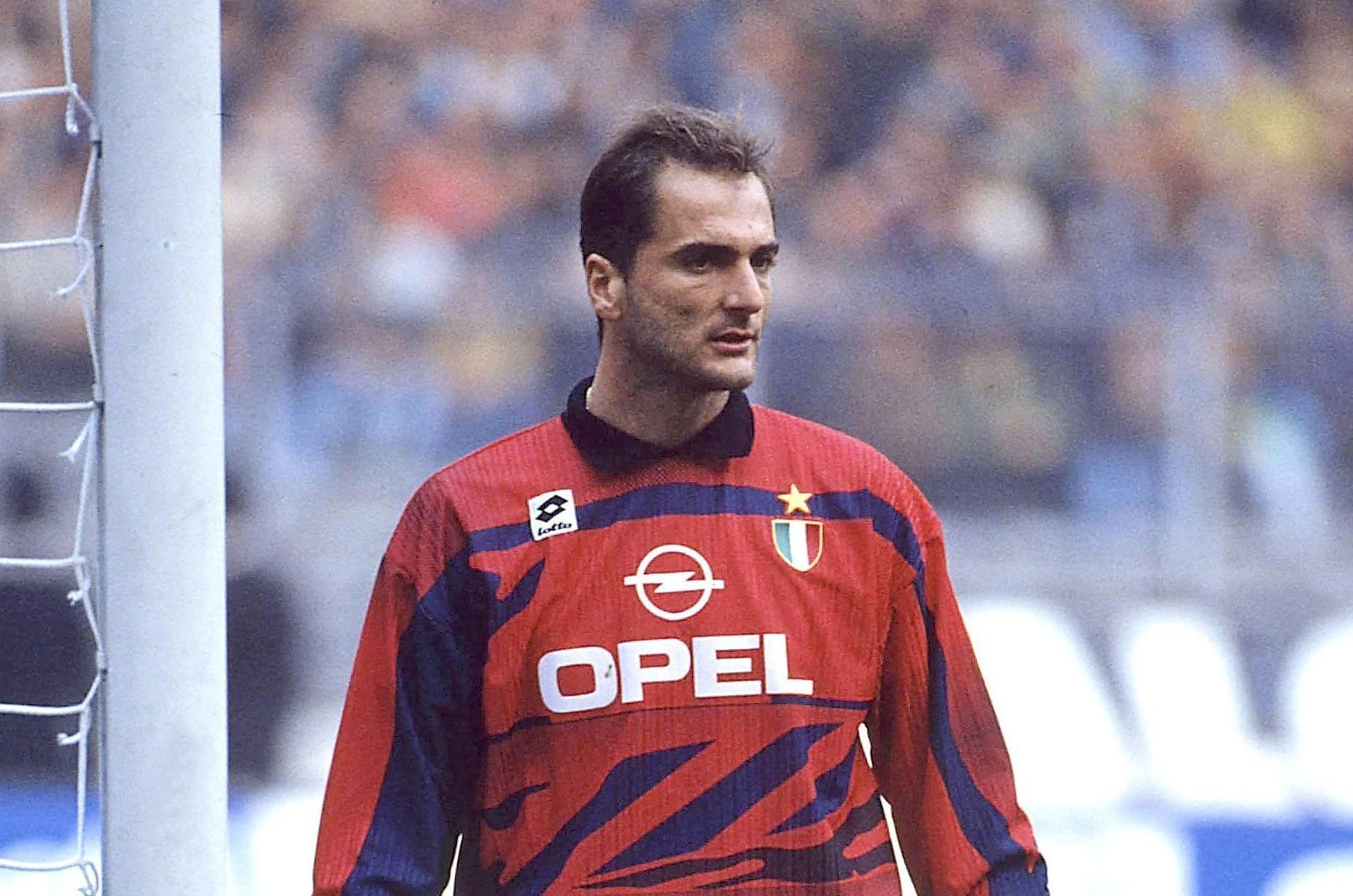 Sebastiano Rossi tra i pali del Milan nella stagione 1994/95