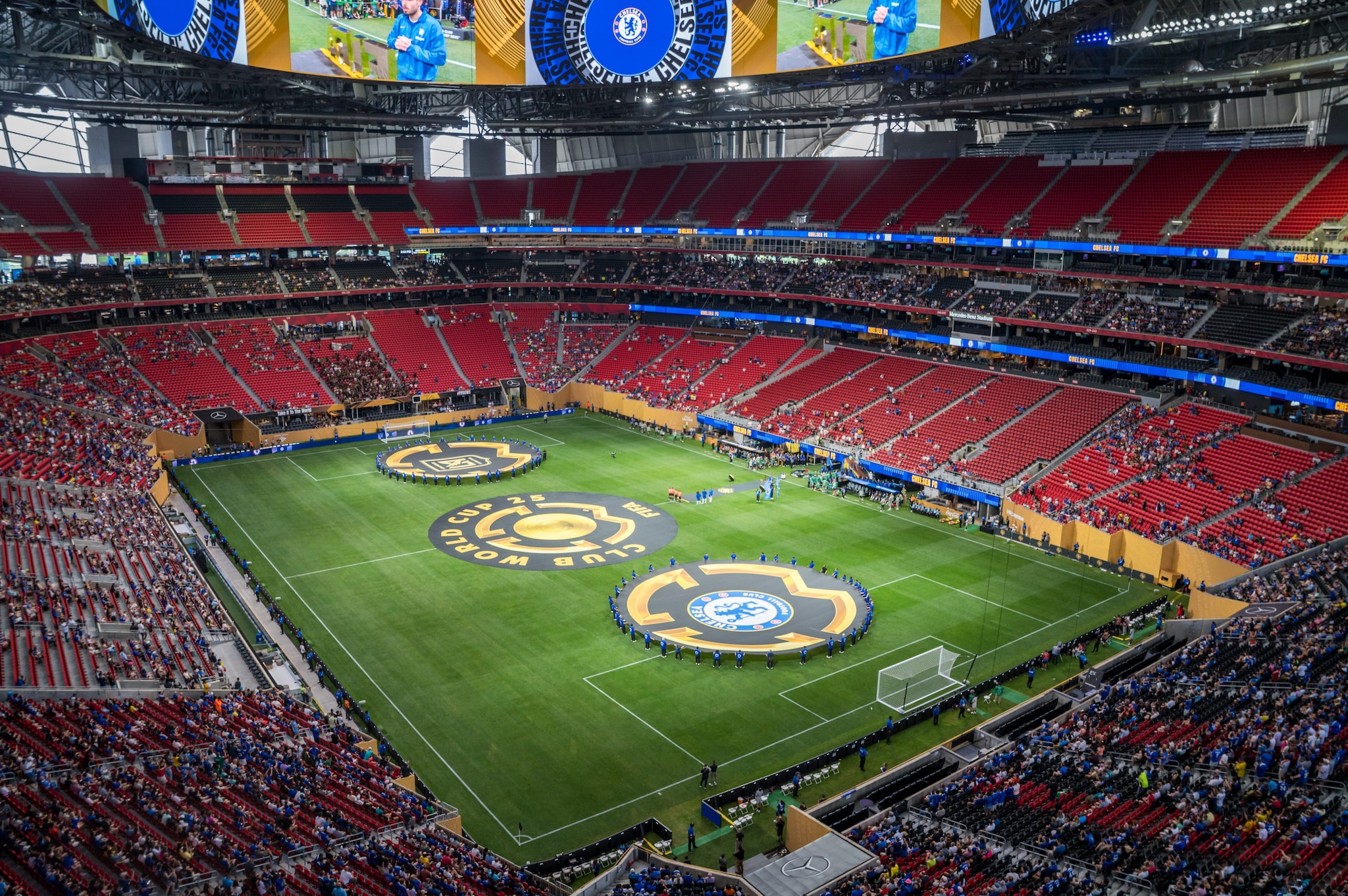 Perché gli stadi del Mondiale per Club sono sempre vuoti all’inizio delle partite, ma non dopo