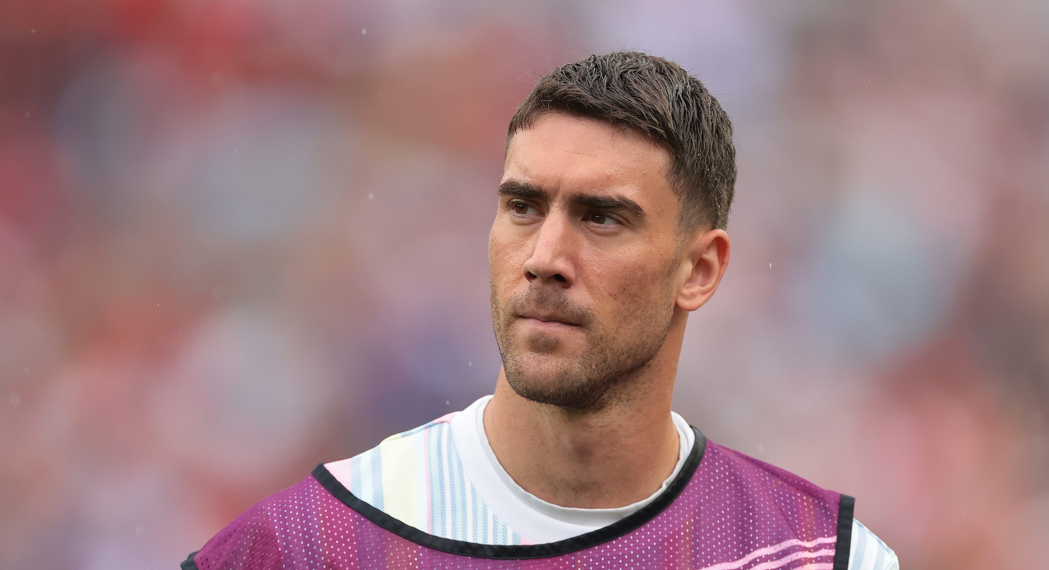 Vlahovic può finire fuori rosa alla Juve, blocca il mercato in entrata: rapporti sempre più tesi