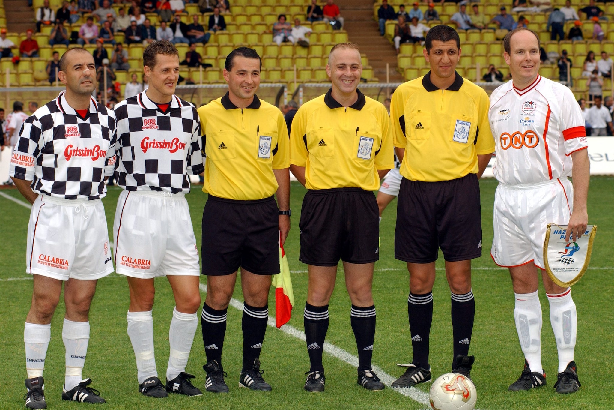 Ivan Capelli e Michael Schumacher con la Nazionale Piloti, con loro il Principe Alberto di Monaco