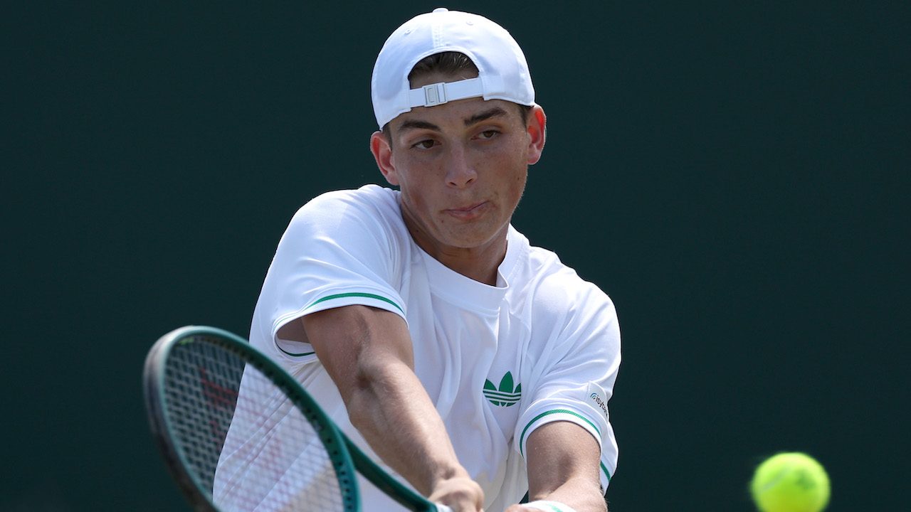 Chi è Jacopo Vasamì, stellina del tennis italiano che Sinner ha scelto per allenarsi a Wimbledon