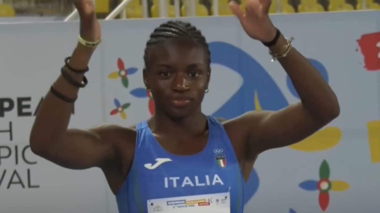 Kelly Doualla a 15 anni fa un tempo spaziale sui 100 metri: è record europeo, l'Italia ha un fenomeno