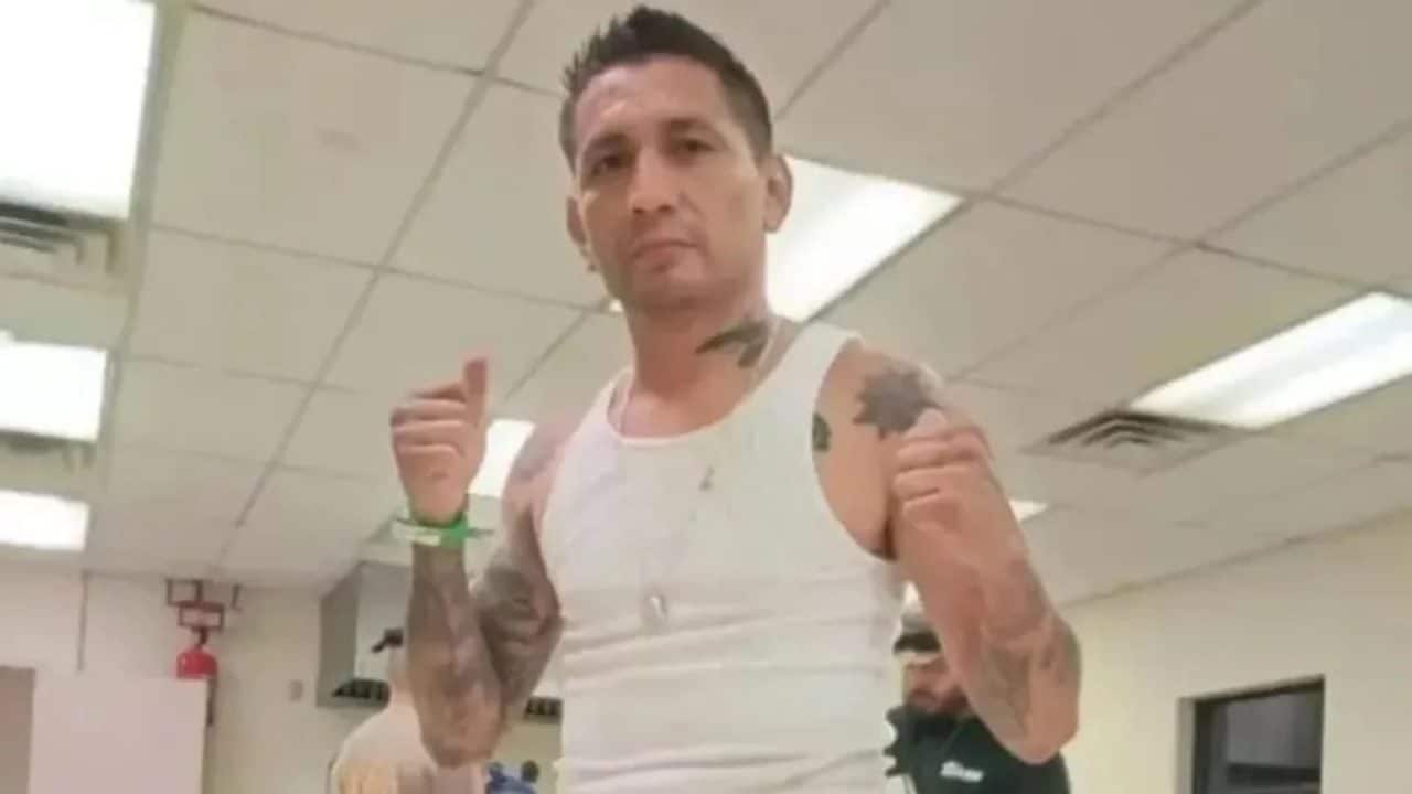 Tony Rodriguez trovato morto in hotel dopo un incontro, aveva 37 anni: lutto nel mondo della boxe