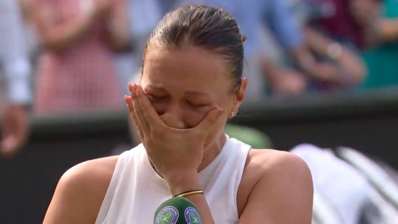 Anisimova scoppia in lacrime a Wimbledon e regala parole dolci alla madre: "Ha fatto di tutto per me"