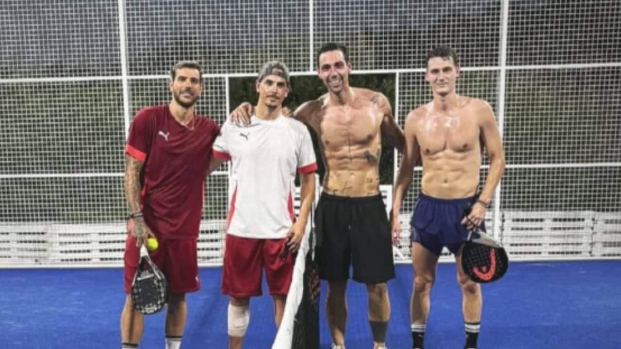 Cosa sta succedendo tra l'Inter e Pavard: gioca a padel da infortunato e la foto finisce sui social