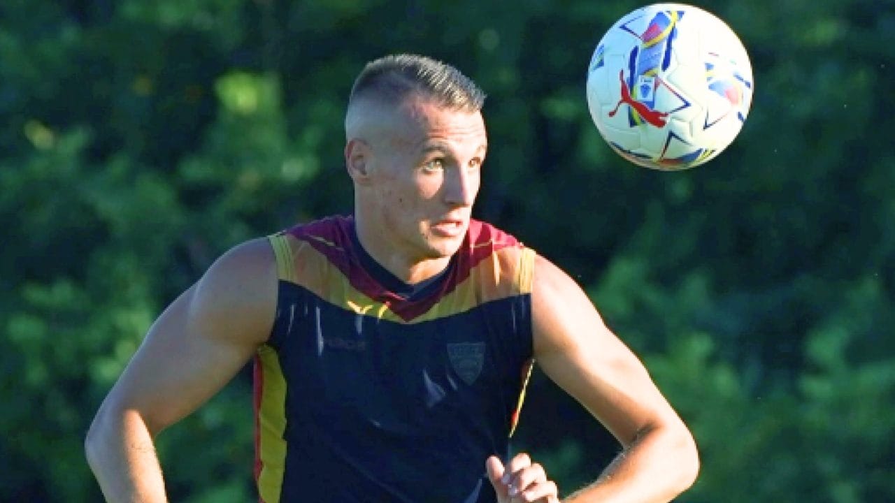 Perché ad ogni gol fatto da Camarda nel Lecce il Milan dovrà pagare una cifra sostanziosa