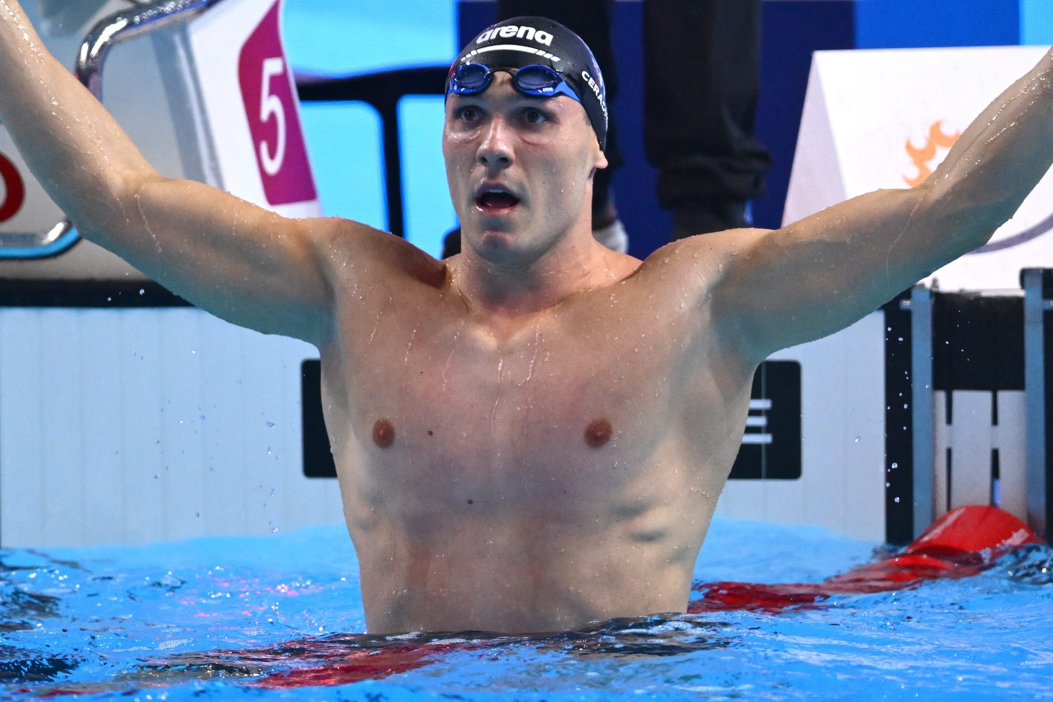 L’esultanza di Cerasuolo dopo la vittoria.