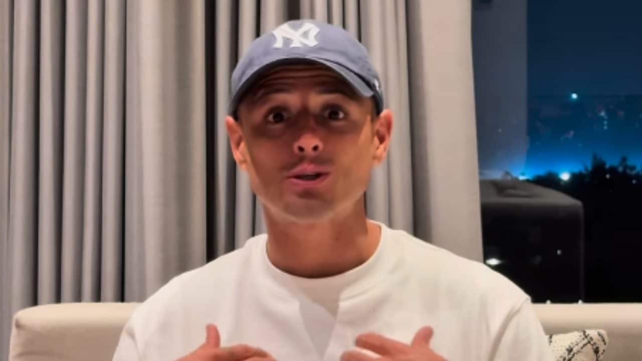 Chicharito Hernandez pubblica un video assurdo: "Voi donne dovete imparare a onorare la mascolinità"