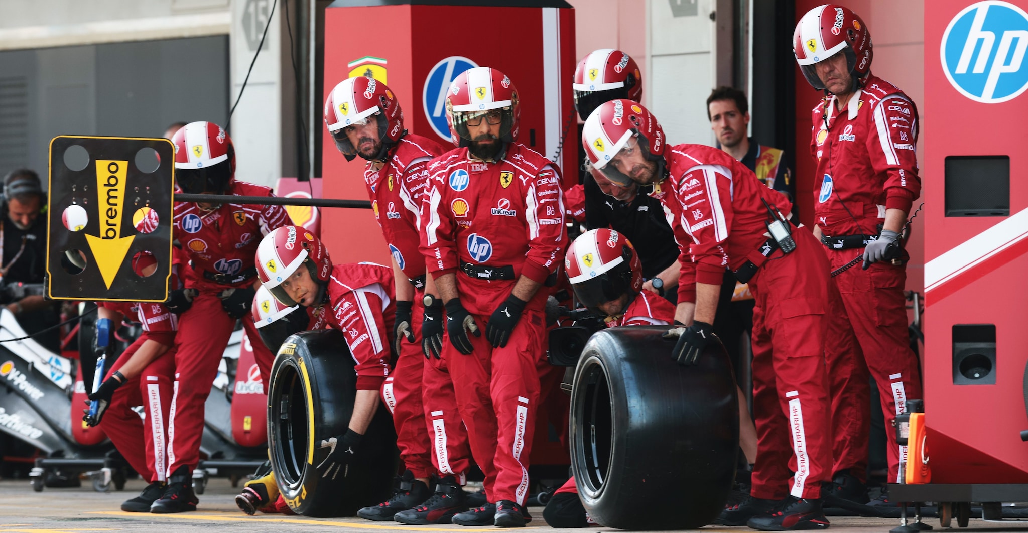 Brembo spiega i problemi ai freni Ferrari: perché il LiCo chiesto a Leclerc e le lamentele di Hamilton