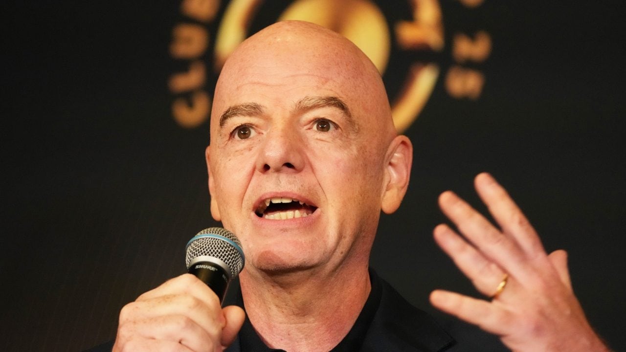 Il sindacato dei calciatori contro il Mondiale per Club e la FIFA: "Infantino pensa di essere Dio"