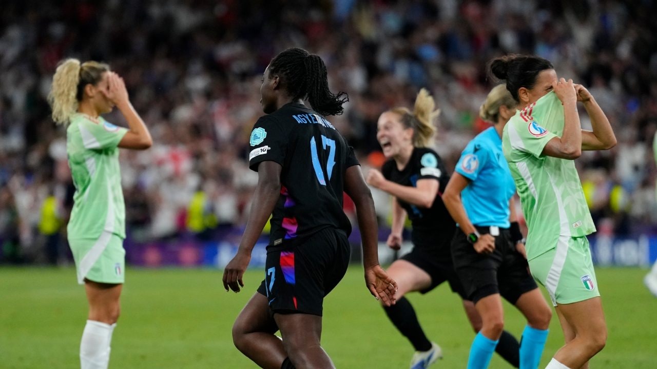 Italia femminile beffata agli Europei, in finale ci va l'Inghilterra: azzurre ko ai supplementari
