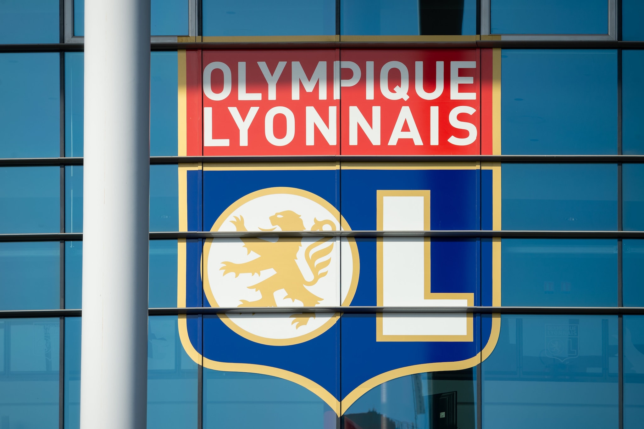 Il Lione ha bisogno di 200 milioni di euro in una settimana per non retrocedere in Ligue 2