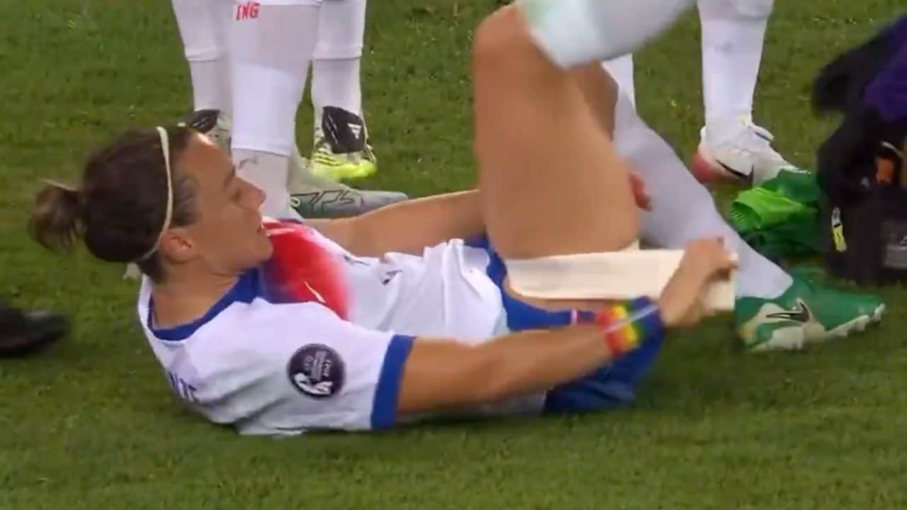 Il gesto di Lucy Bronze nel finale di Svezia-Inghilterra agli Europei: pochi minuti per fare la storia