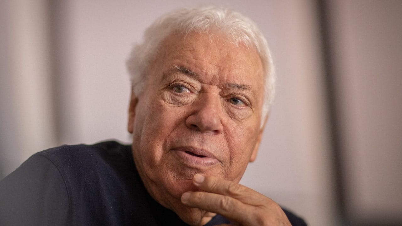 Nicola Pietrangeli in ospedale: "L'affetto in questo momento è come il pane". Arriva Licia Colò