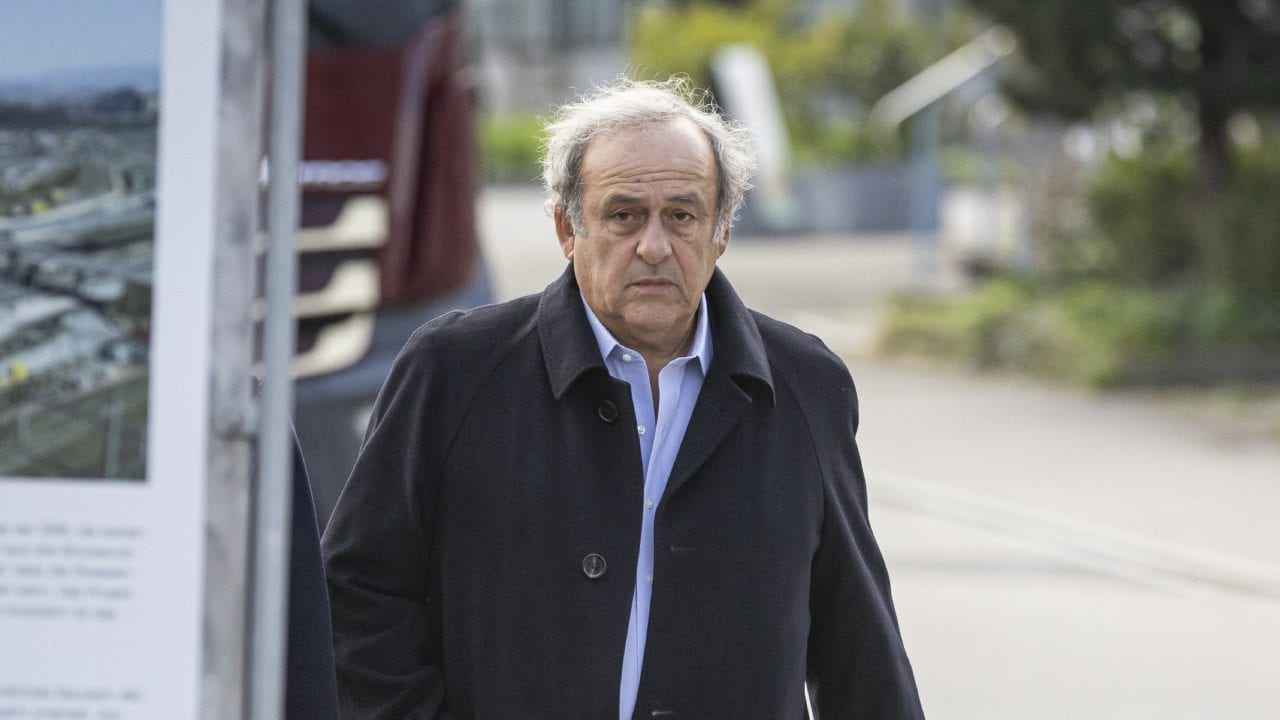 Michel Platini vittima di una rapina mentre era in casa: si sveglia e vede un uomo incappucciato