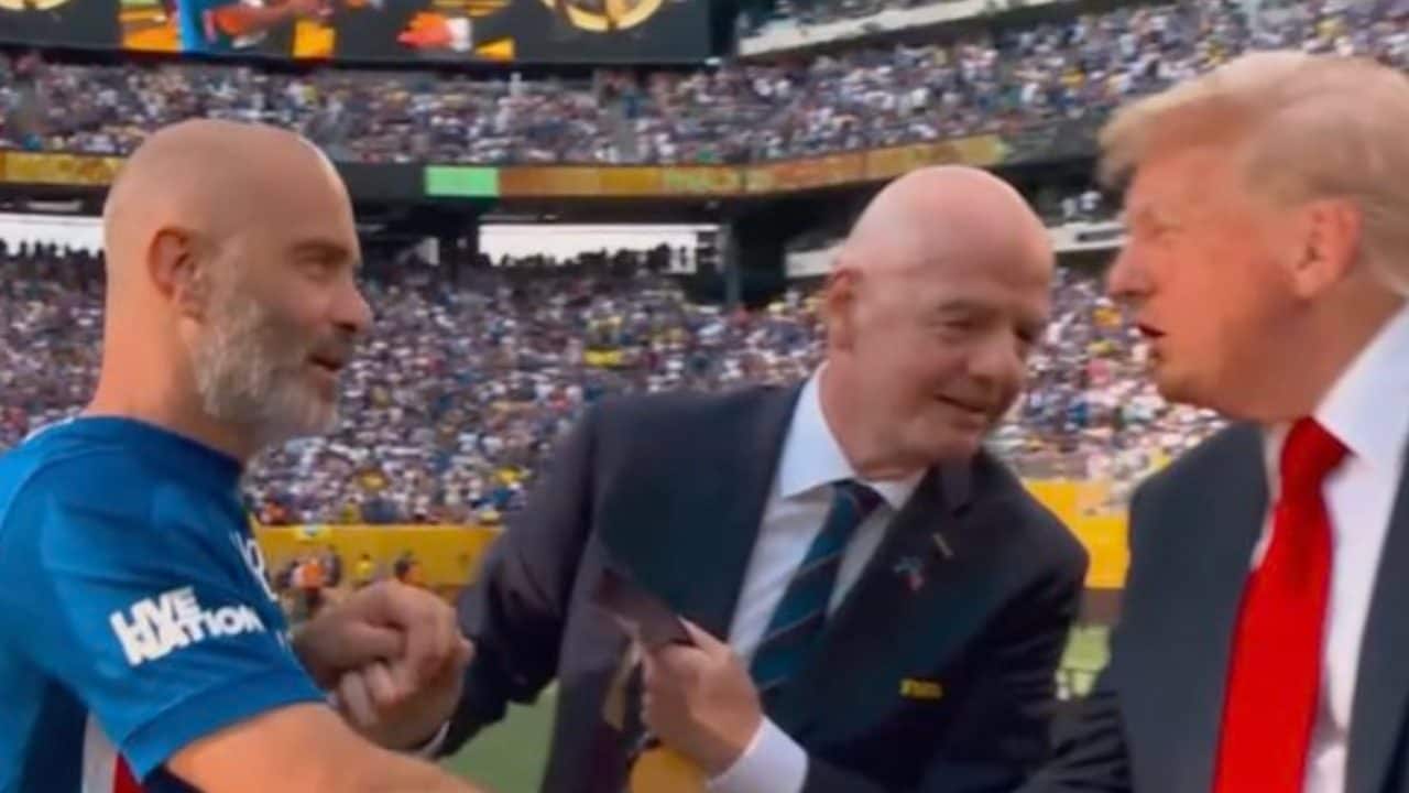Maresca premiato dopo la vittoria del Chelsea, Infantino a Trump: "È italiano". La reazione di Donald