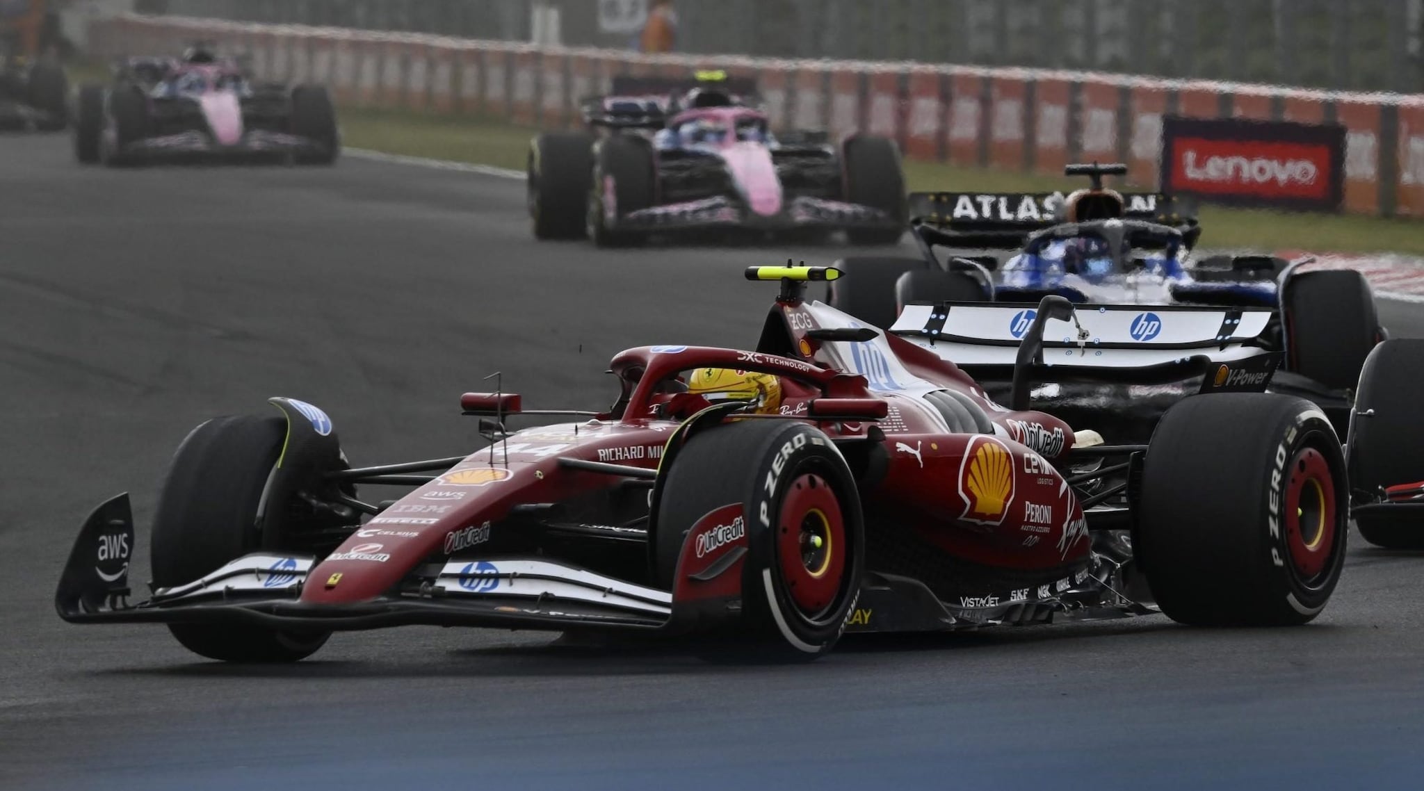 Il disastro Ferrari nei Team Radio di Hamilton in Ungheria: "Come ho fatto a perdere tanto terreno?"