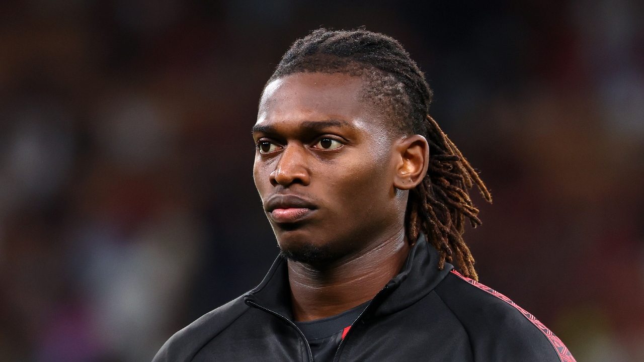 leao-lecce-milan-out.jpg