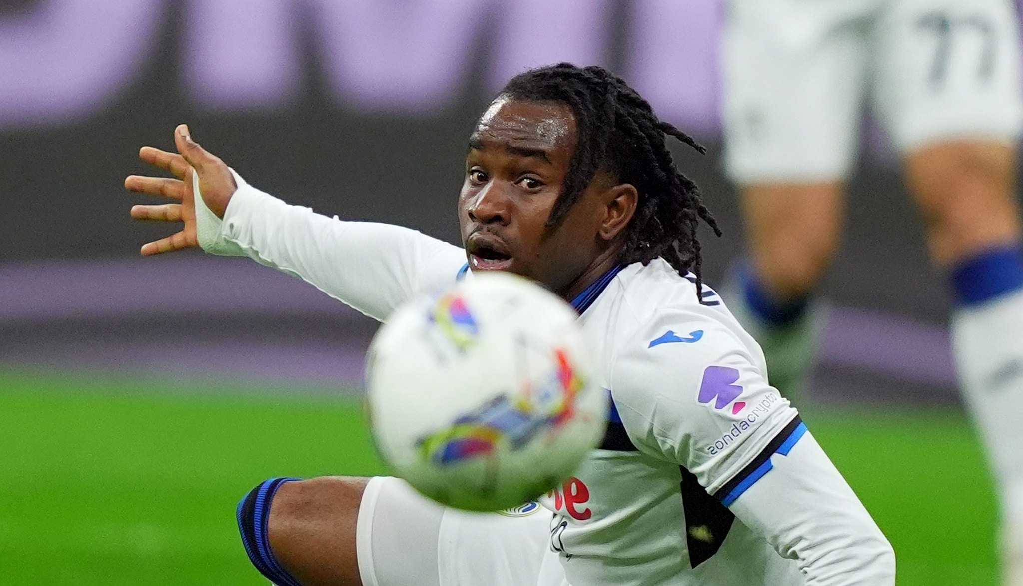 Perché l'Atalanta può fare causa anche all'Inter se Lookman interrompe il contratto