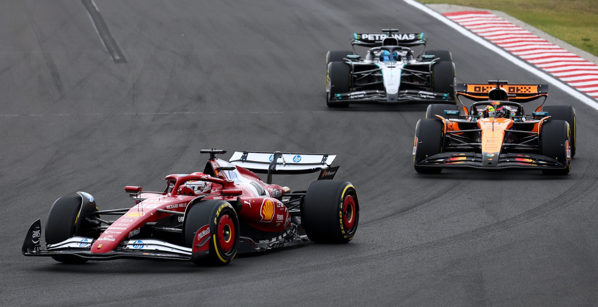 Russell sa perché la Ferrari di Leclerc è crollata all'improvviso a Budapest: "Non lo diranno mai"