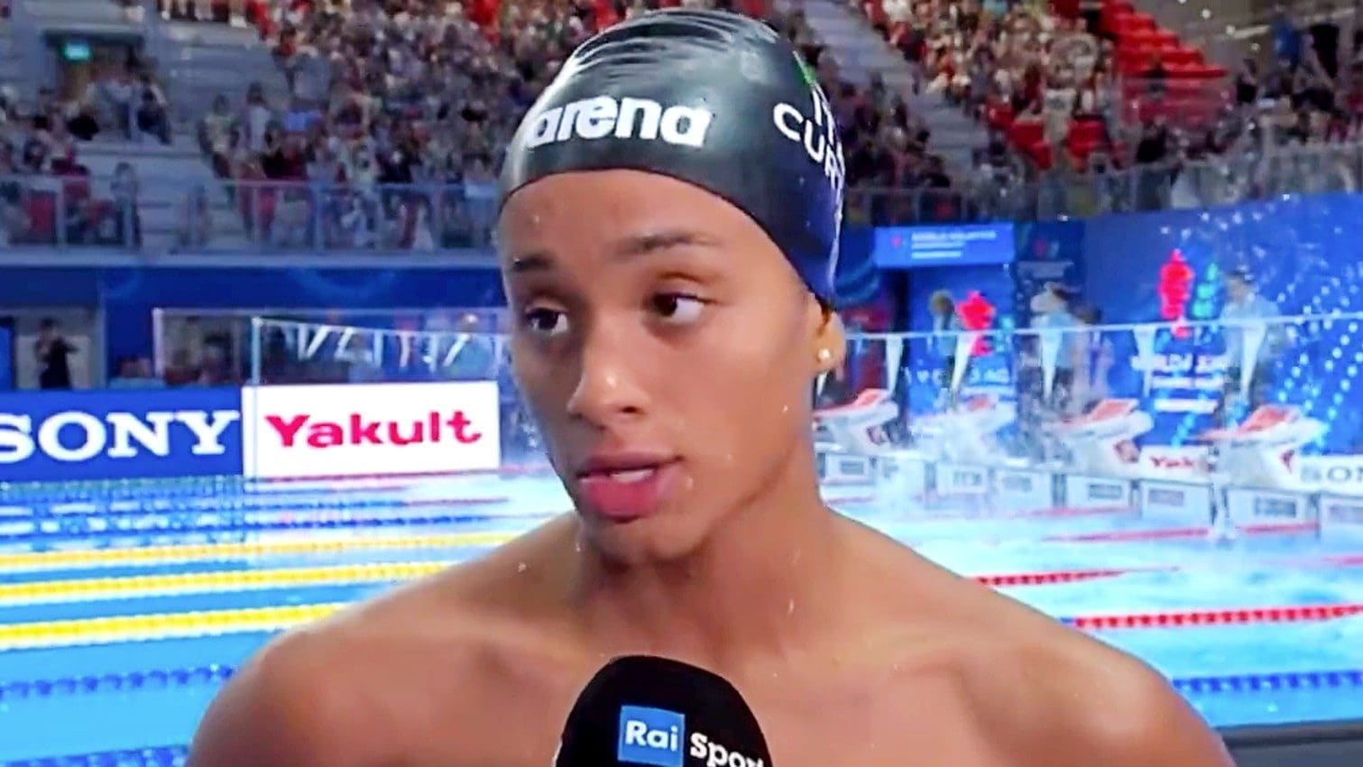 Sara Curtis dirompente: "Sinceramente dico grazie ai miei haters. Dicano quello che vogliono"