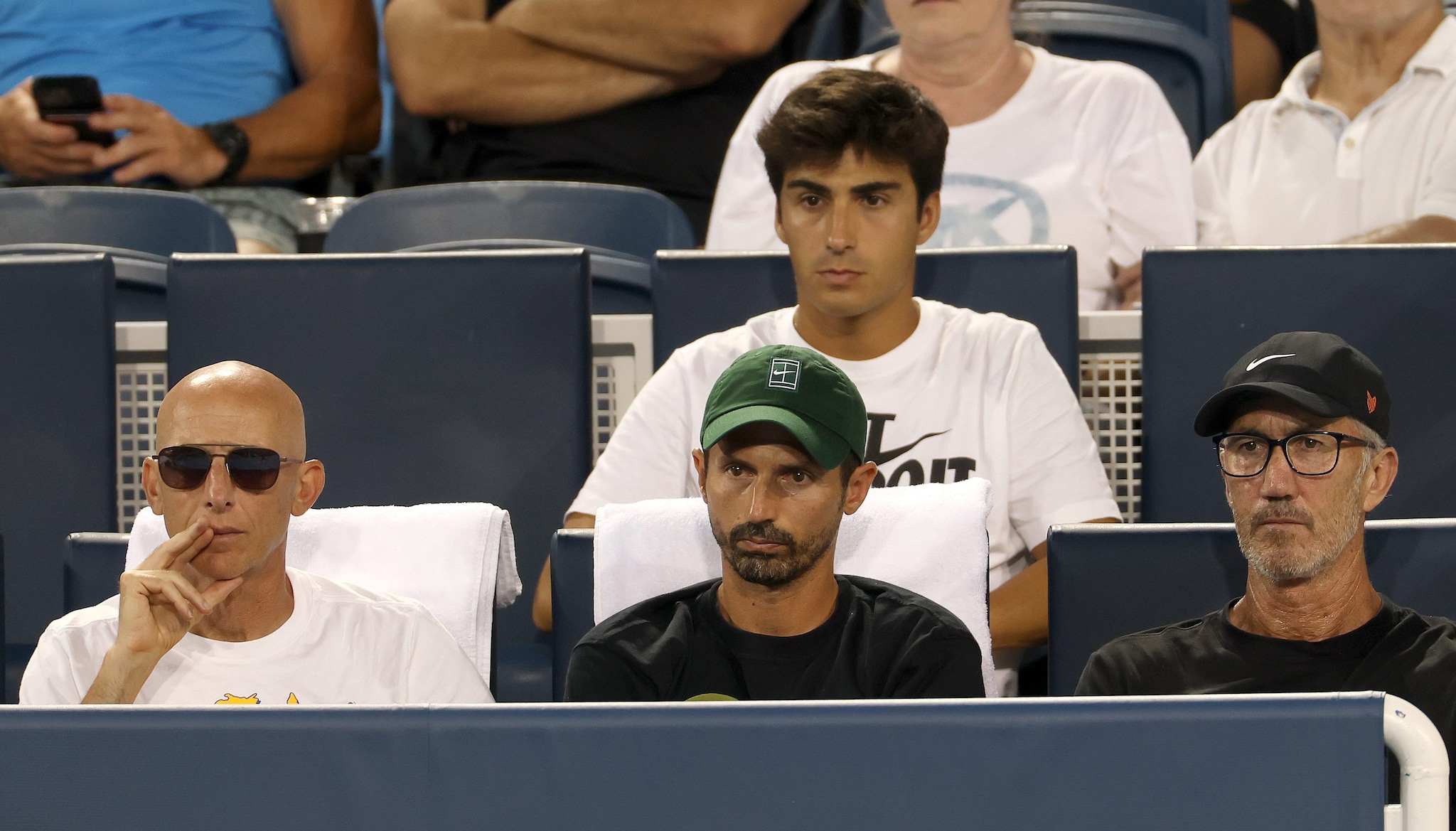 Umberto Ferrara, Simone Vagnozzi e Darren Cahill in tribuna a Cincinnati.
