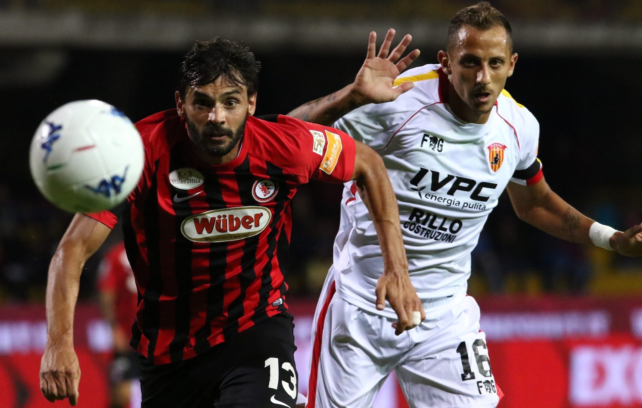 Zambelli con la maglia del Foggia in Serie B.