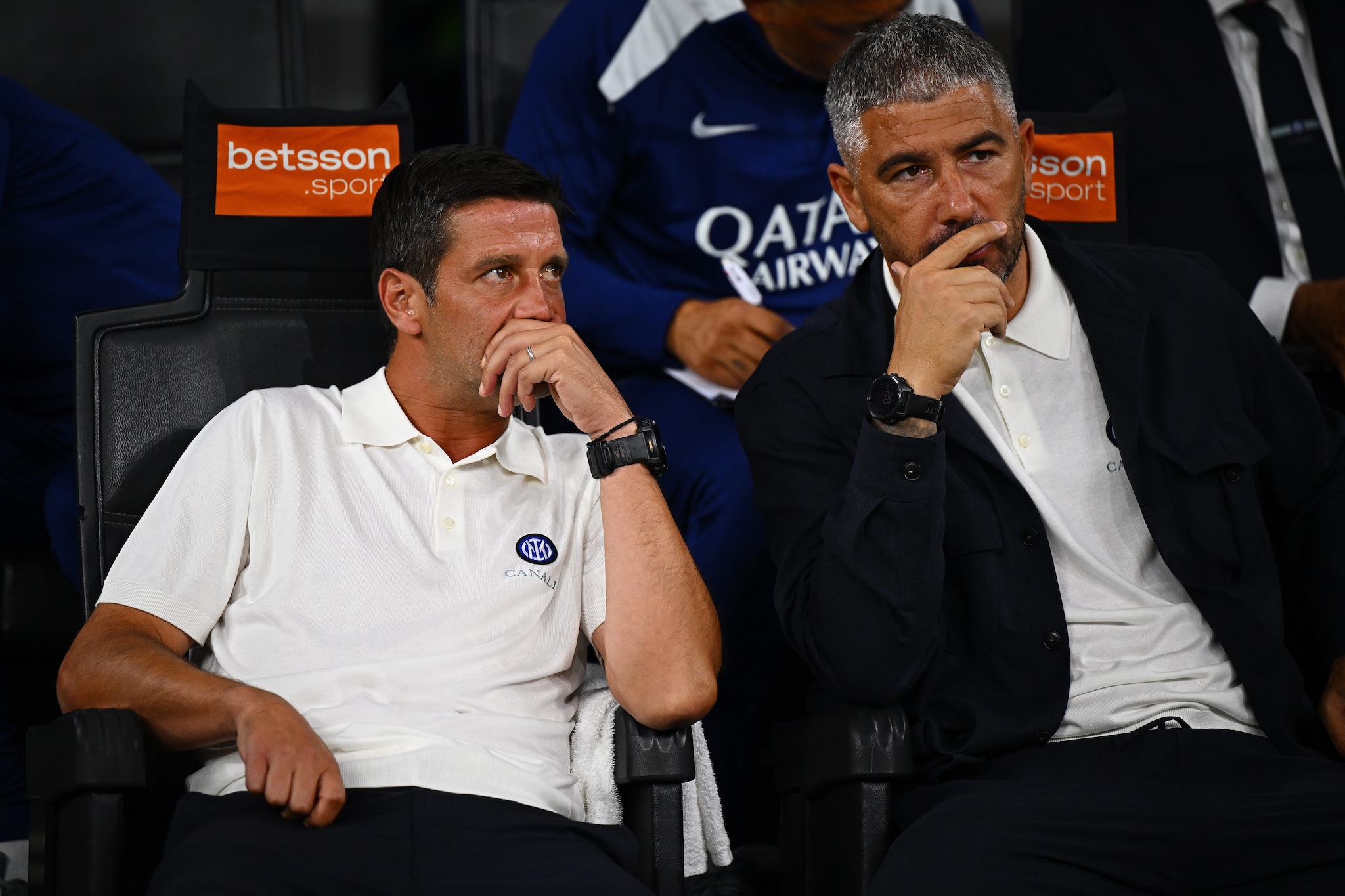 Chivu e Kolarov insieme in panchina.
