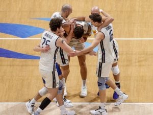 GettyImages-2237687832-300x225.jpg