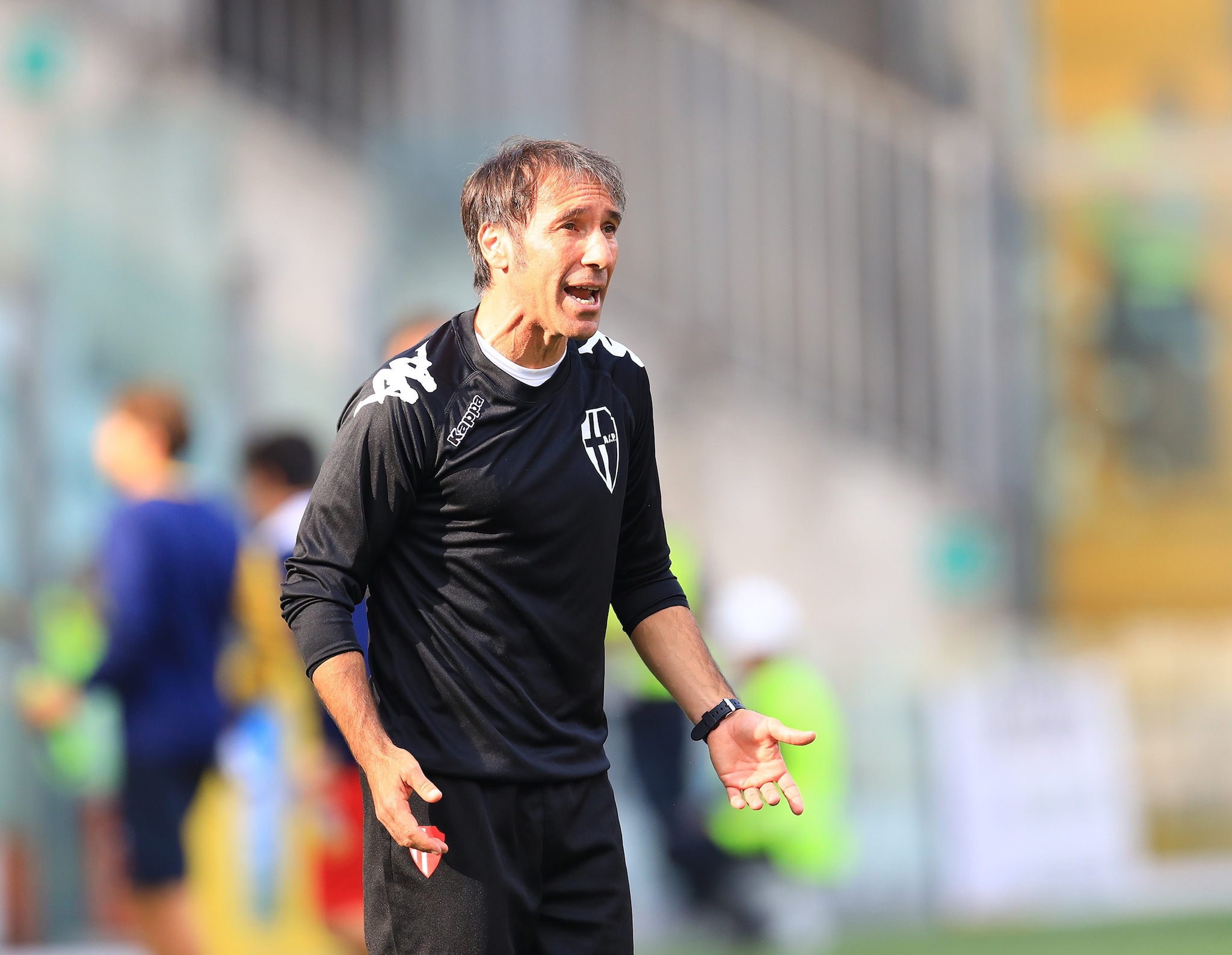 Ametrano nelle vesti di vice allenatore del Padova.