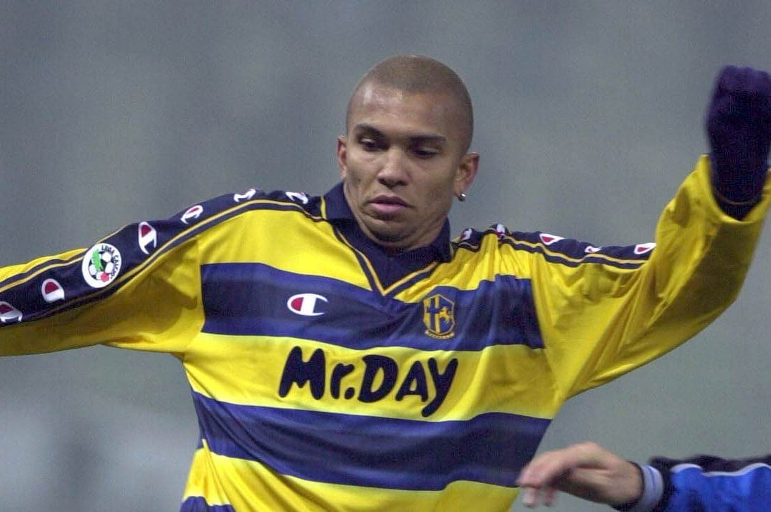 Marcio Amoroso con la maglia del Parma: ci ha giocato per due stagioni, tra il 1999 e il 2001