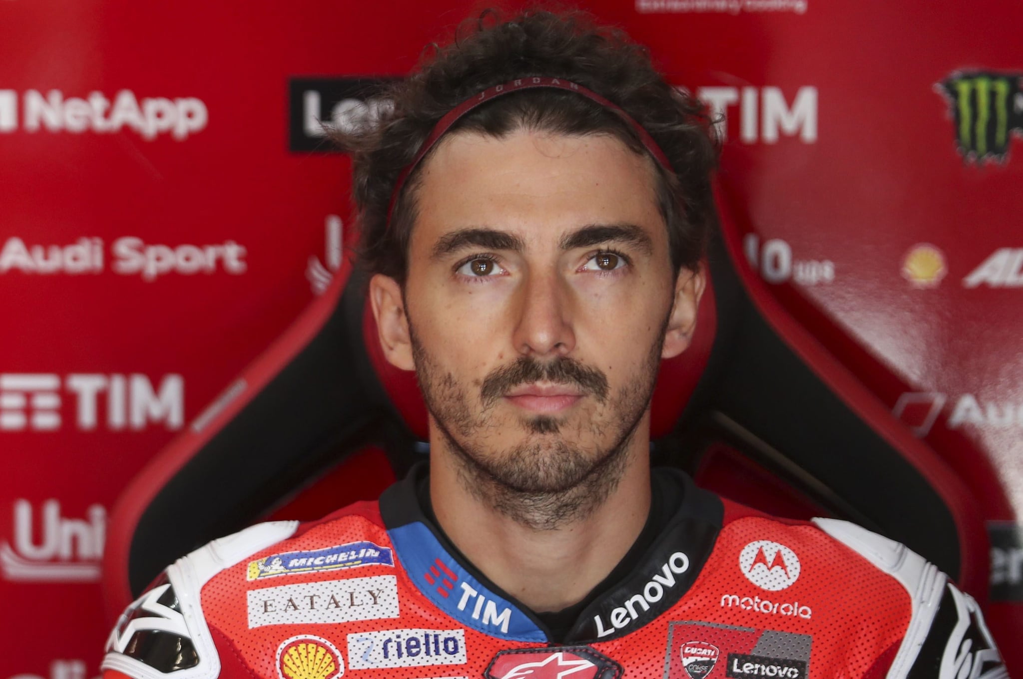 Pecco Bagnaia pensoso in Ungheria: la sua stagione finora è stata disastrosa