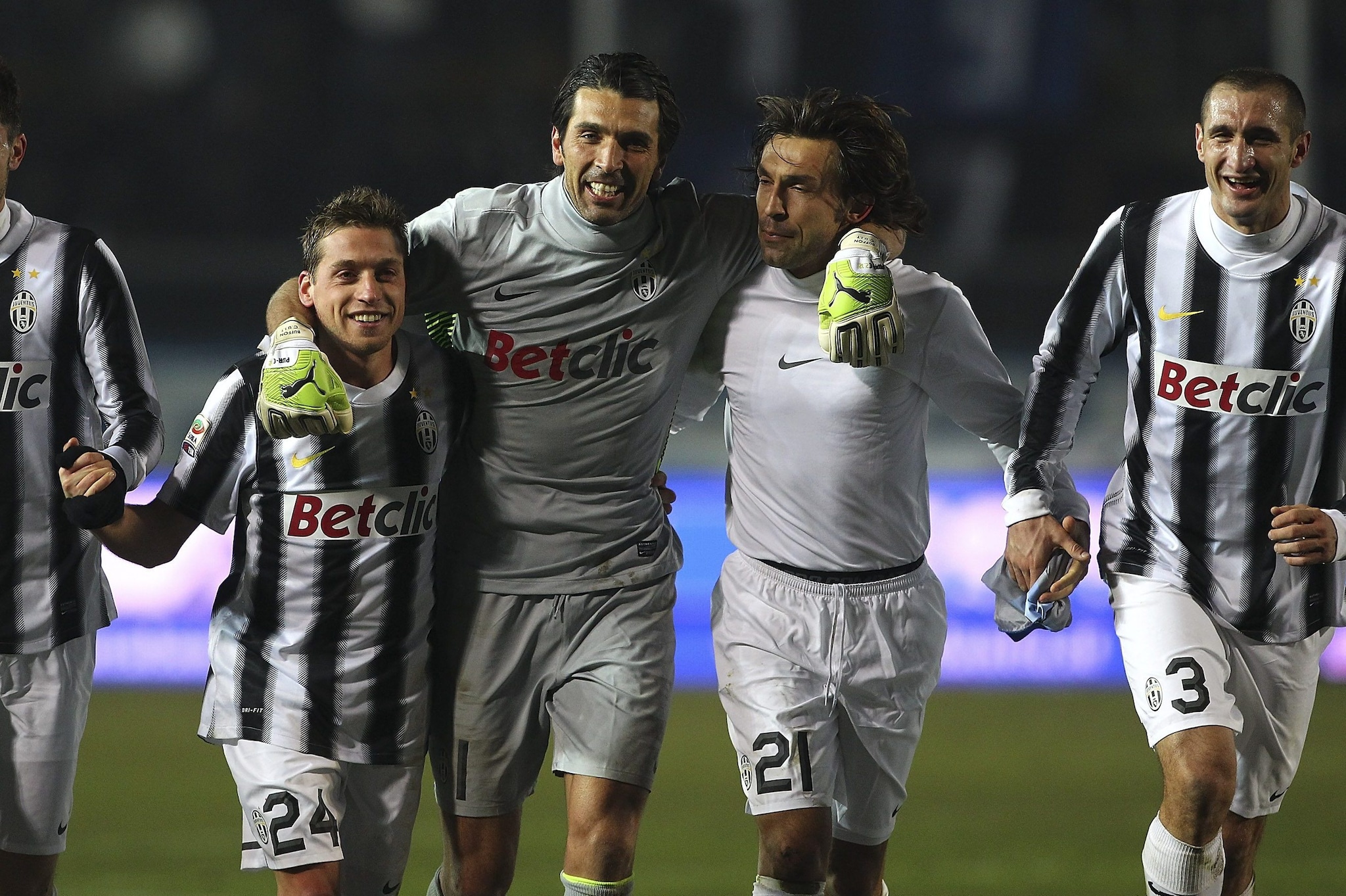 Emanuele Giaccherini in maglia Juventus nel 2012: con lui Buffon, Pirlo e Chiellini
