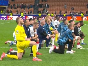slavia-praga-in-ginocchio-tifosi-inter-champions-300x225.jpg