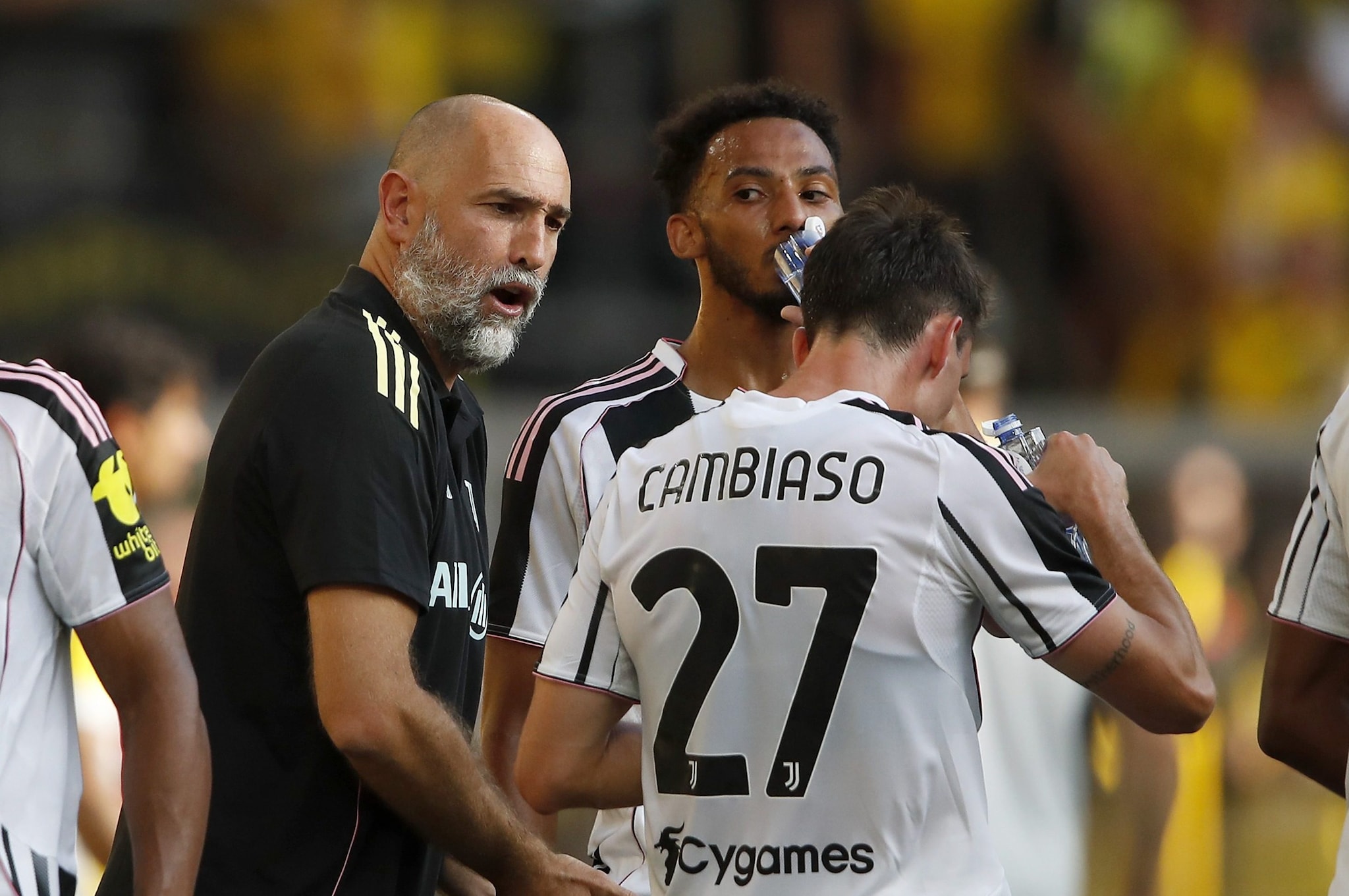 Tudor catechizza Cambiaso lo scorso agosto durante l’amichevole che la Juve ha giocato a Dortmund