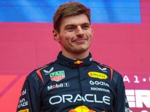 verstappen-impossibile-puo-vincere-mondiale-titolo-f1-2025-rimonta-norris-piastri-300x225.jpg