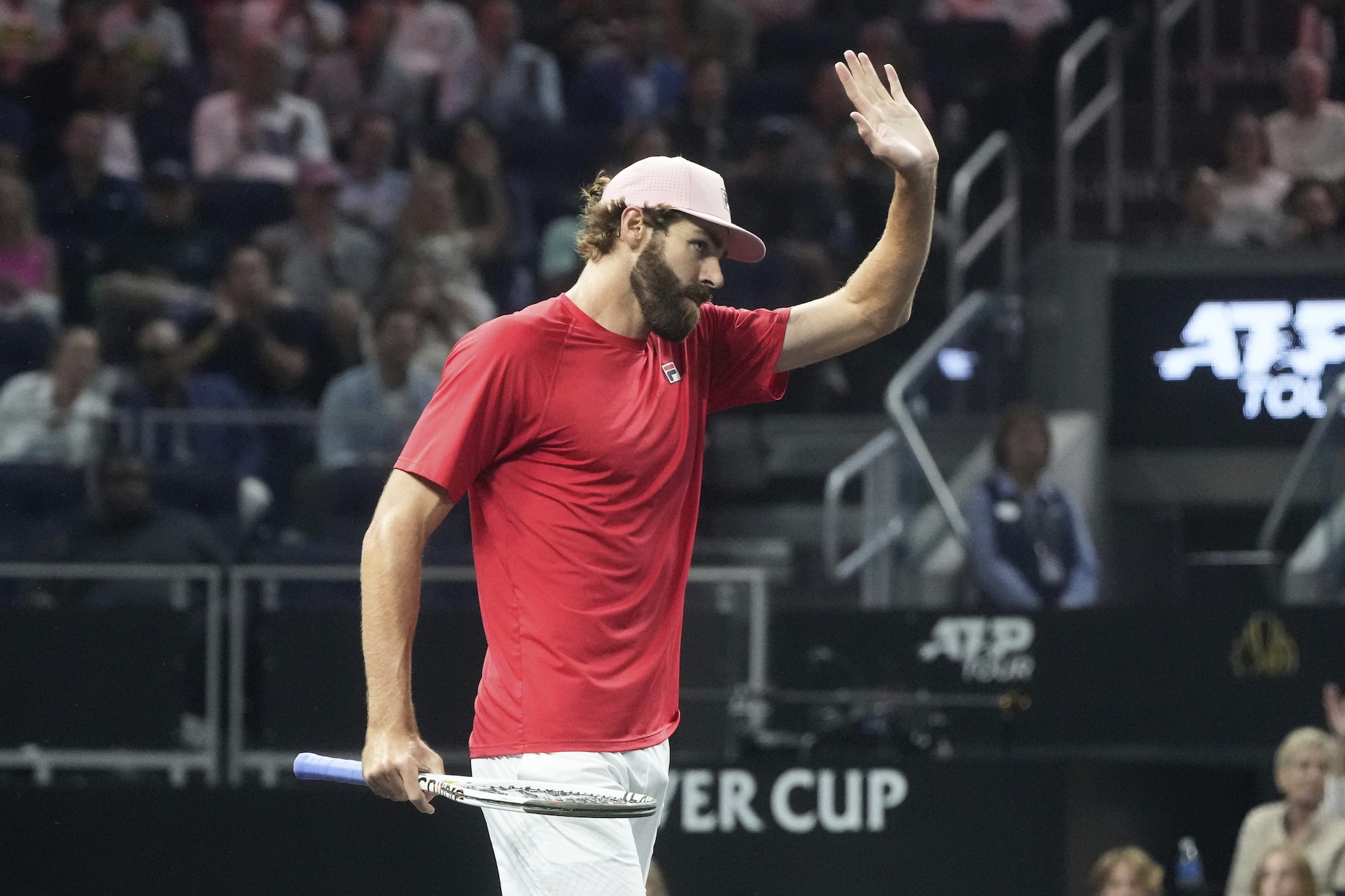 Reilly Opelka mette in luce una falla regolamentare nel tennis: l'americano crea il caos a Parigi