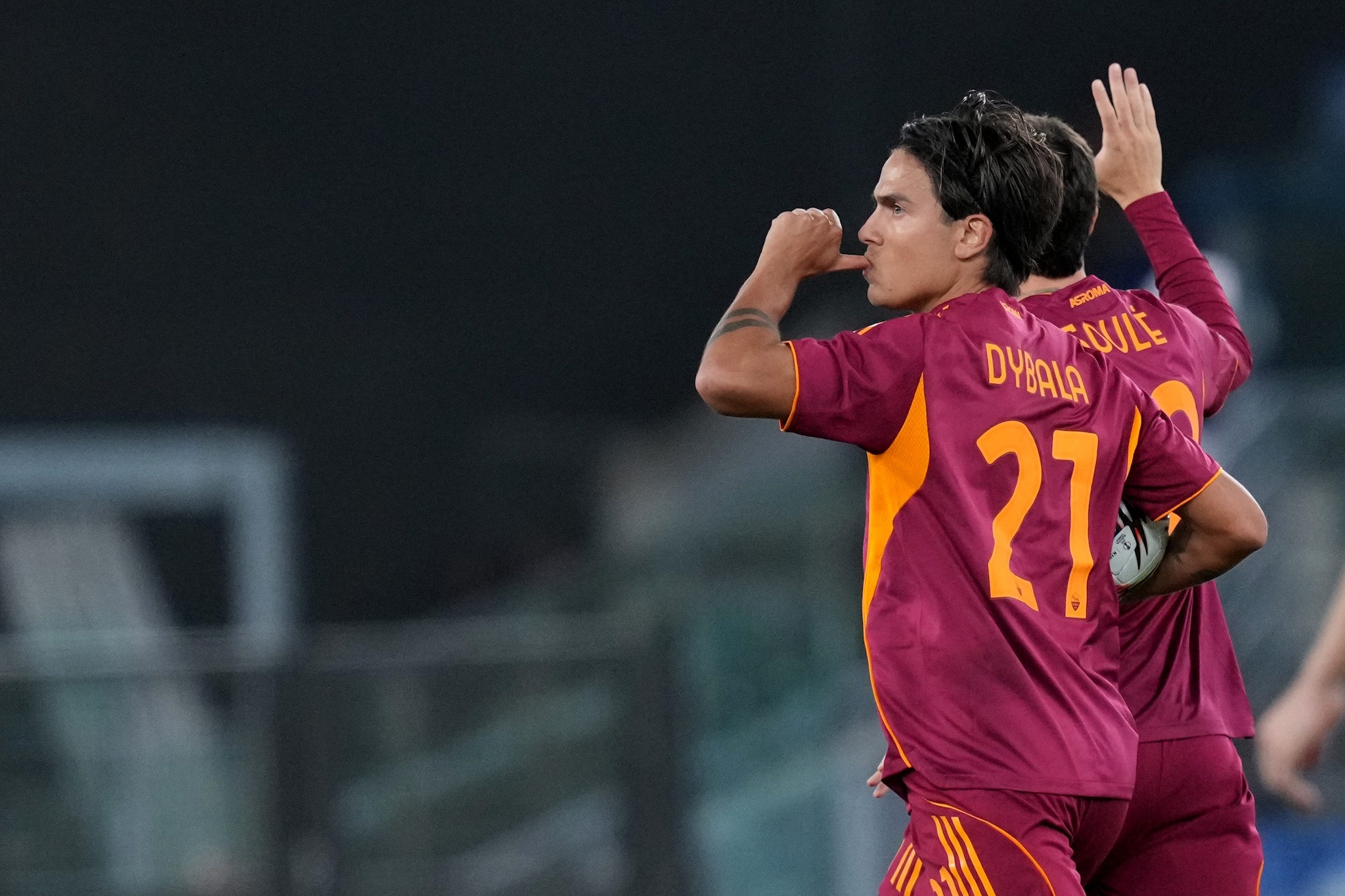 Roma-Parma, dove vederla in TV e streaming su DAZN o Sky: orario e formazioni ufficiali